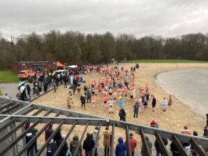 Nieuwjaarsduik in Het Streekbos